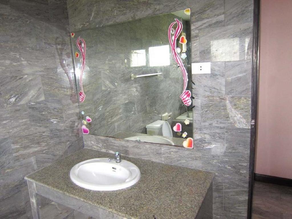Aa Guesthouse Pattaja Szoba fotó